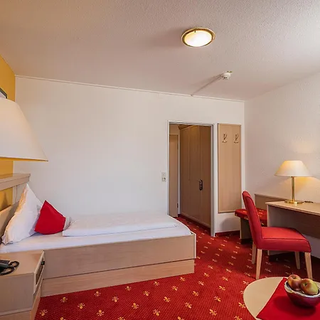 Panland Hotel 3*