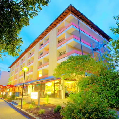 Panland Hotel 3*