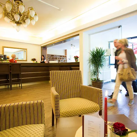 Panland Hotel 3*