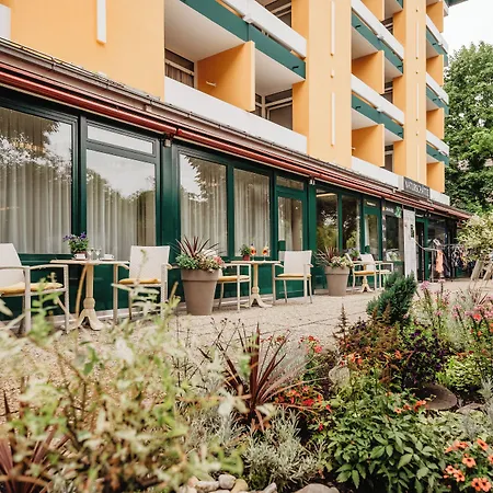 Panland Hotel